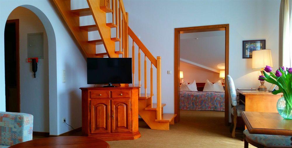 Appartment-hotel-hoelzl 3* Grünwald